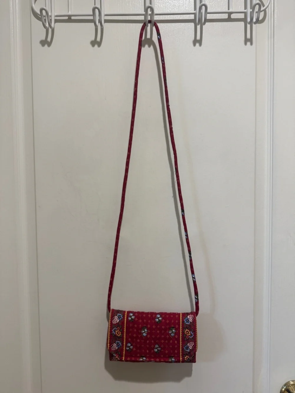 VERA BRADLEY Crossbody Wallet Provincial Red Paisley NWT KL